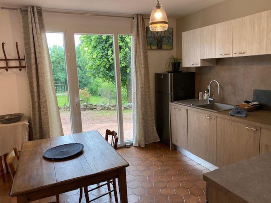 Logement Au Calme Pres D'Aurillac Sansac-de-Marmiesse Exterior foto